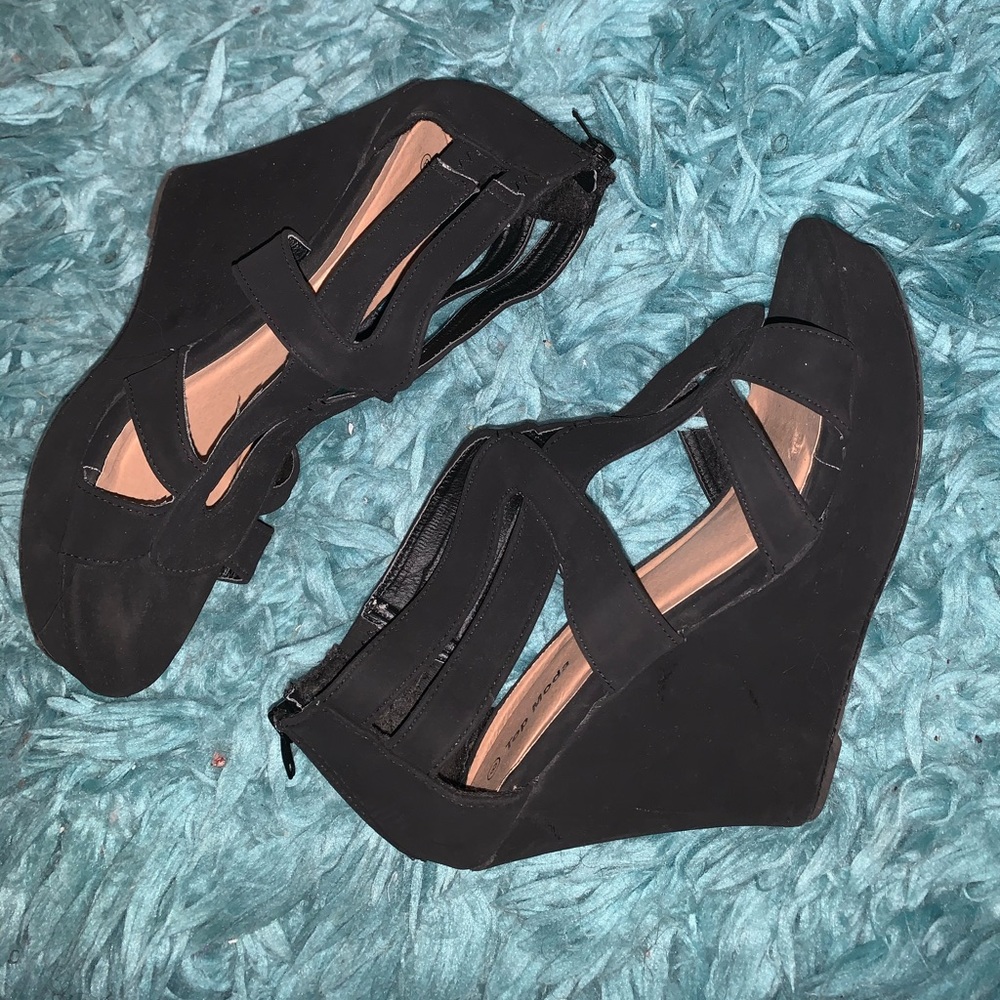 Wedge sandals